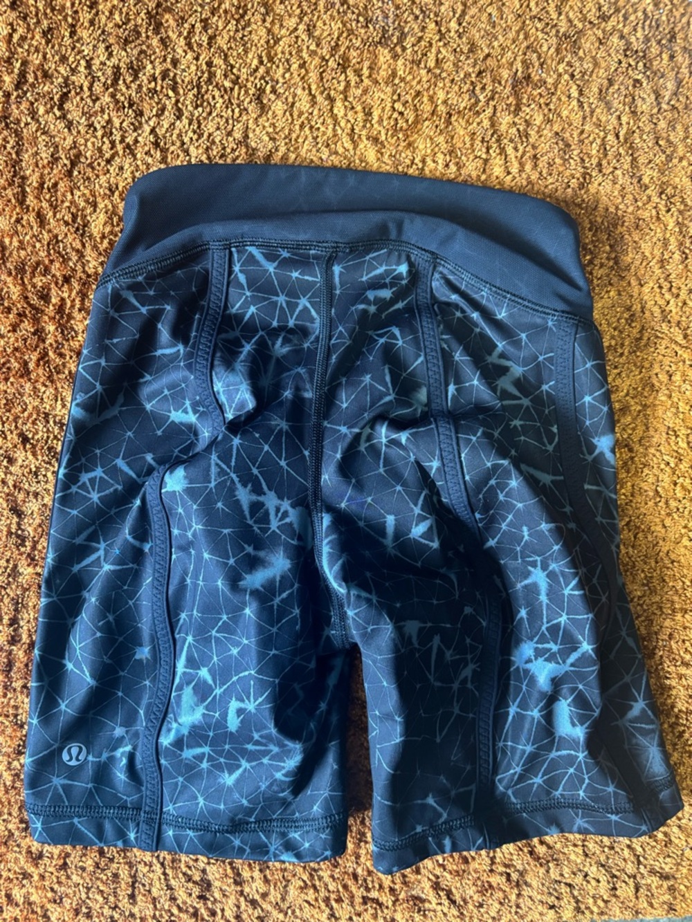 Lululemon Athletica Women’s Black & grey Geo-Print Leggings